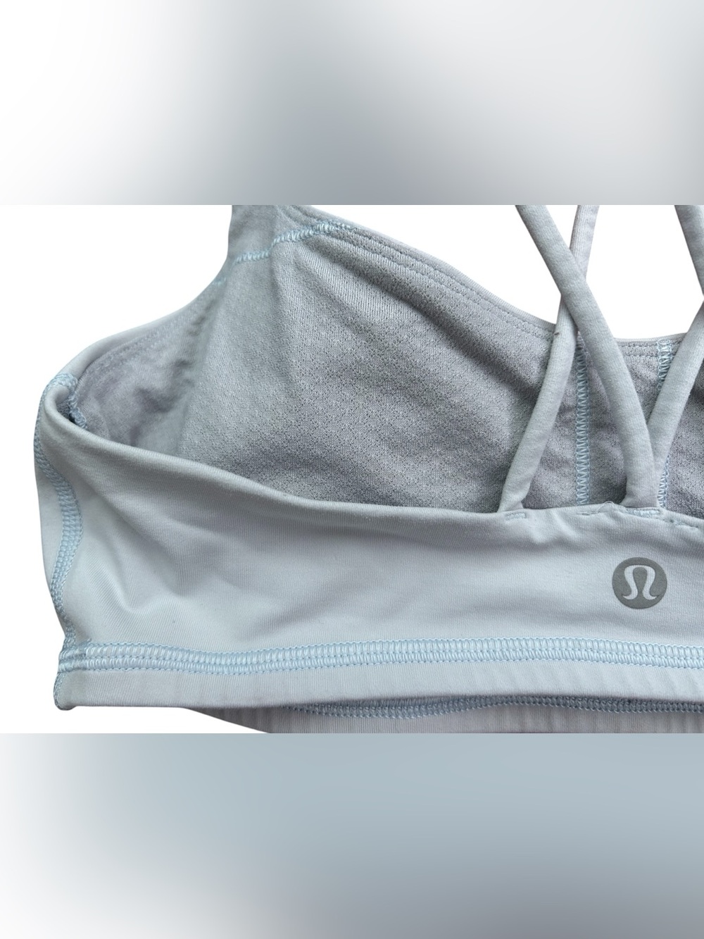 Lululemon Free to Be Sports Bra Strappy Light Blue Yoga Active Women's Sz 6 - Picture 9 of 10